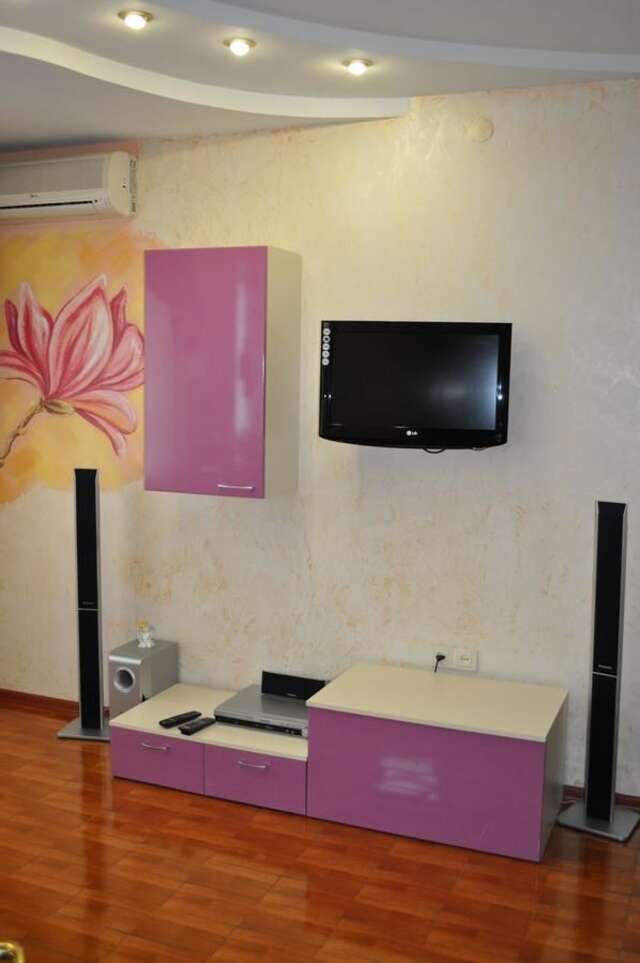 Апартаменты Apartment on Oleksandra Polia Avenue 110 Днепр-4